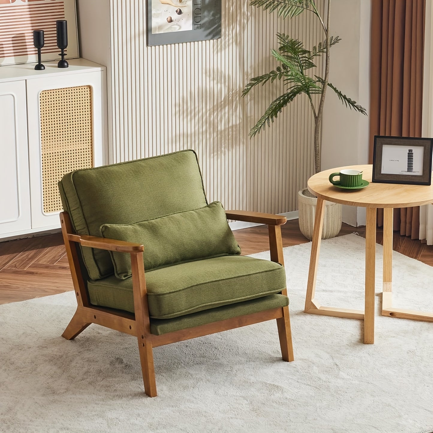 Wide armrest lounge chair